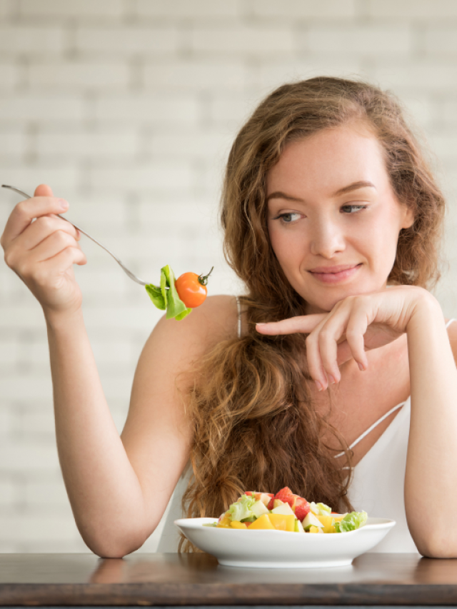 स्वस्थ रहने के लिए सुबह खाली पेट क्या खाना चाहिए?