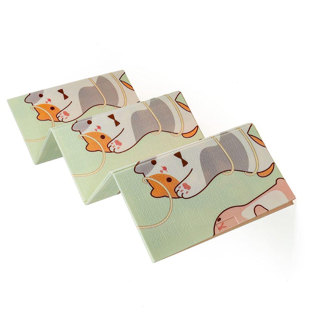 Складаний дитячий термокилимок Sticker Wall у компактно складеному вигляді для зручного зберігання