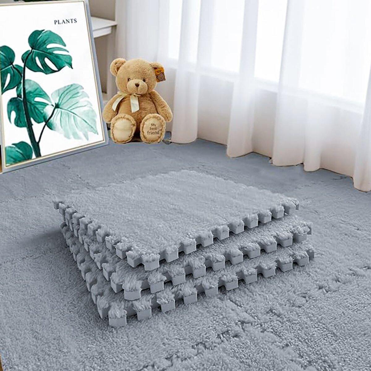 Мягкое плюшевое напольное покрытие пазлы 30х30 в спальне — теплые модульные элементы из EVA с ворсом