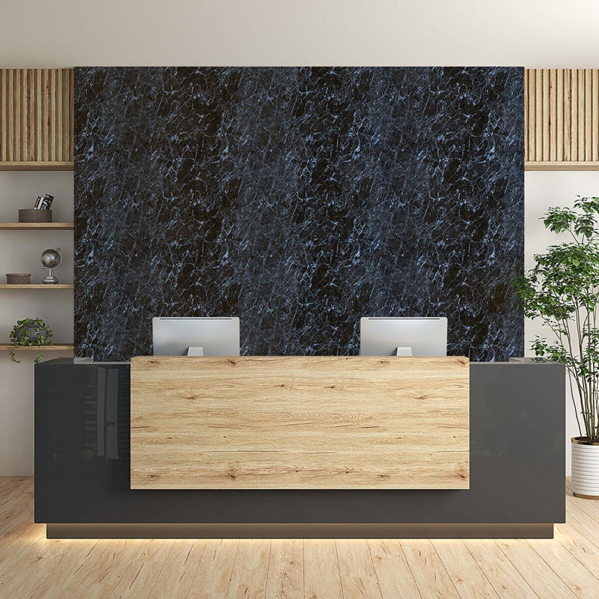 Декоративная ПВХ плита черный мрамор 1220x2440 мм в интерьере, мраморная ПВХ панель 1220х2440 мм