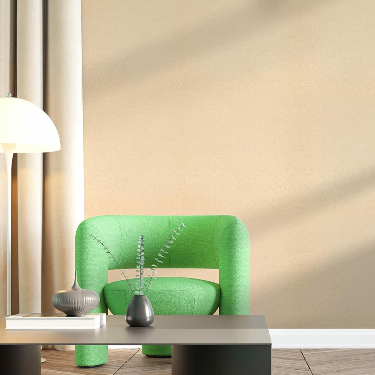 Бежева самоклеюча гнучка штукатурка в інтер’єрі вітальні, настінне покриття під декоративну штукатурку