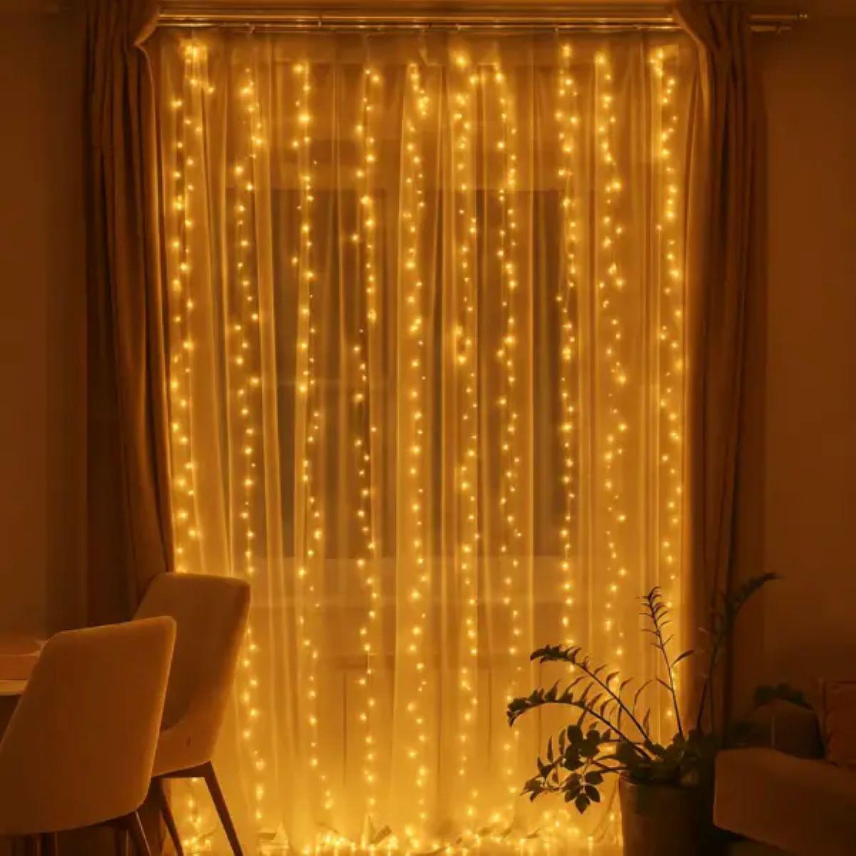 светящаяся штора для окна 3х3 м 600 LED тёплый жёлтый свет