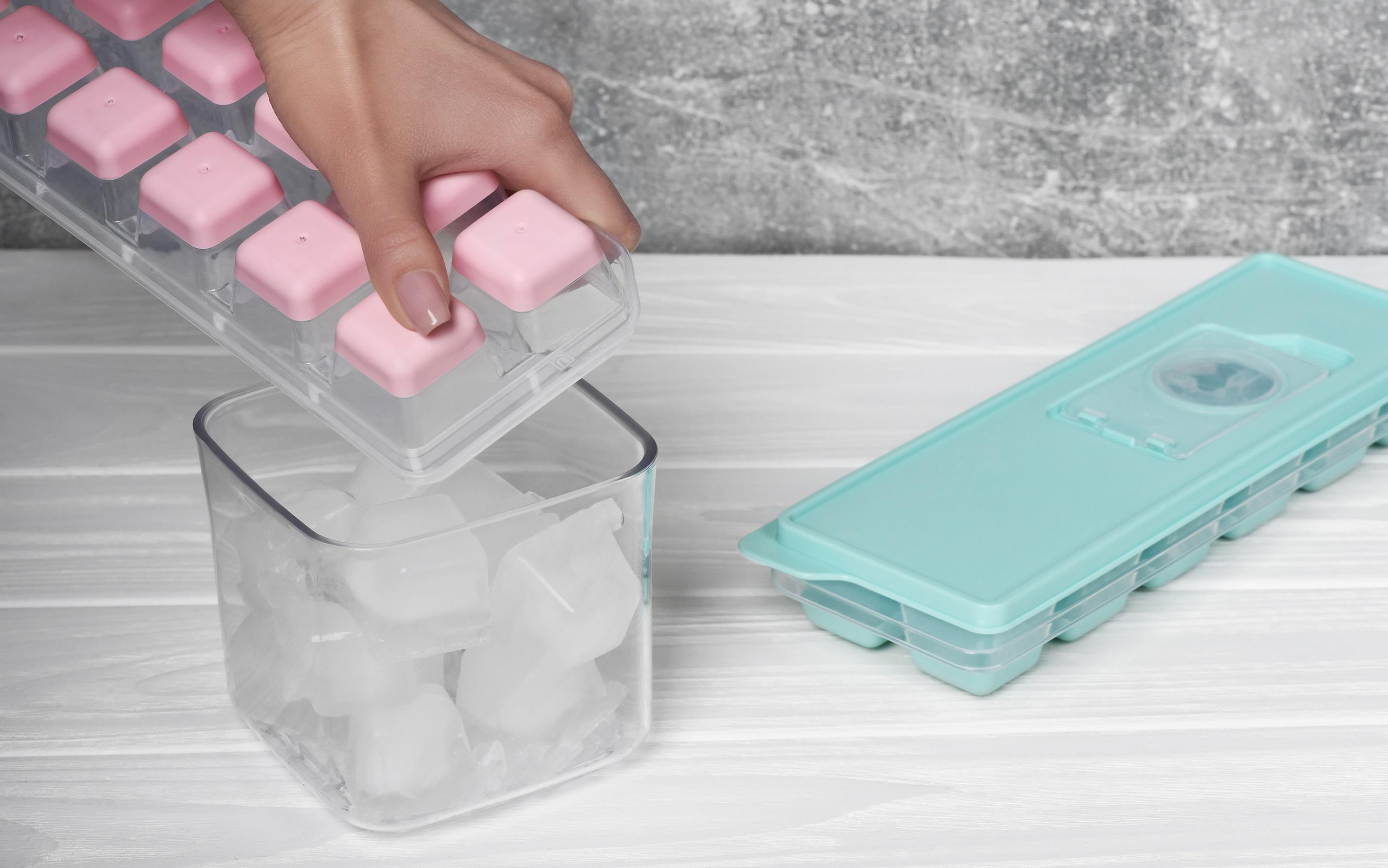 удобная форма для льда в морозилку с силиконовыми вставками, голубой тиффани