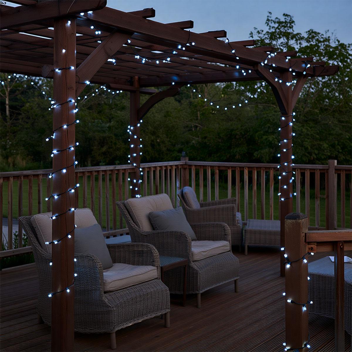 гирлянда-нить для фасада и террасы белое свечение IP65 500 LED с солнечной панелью