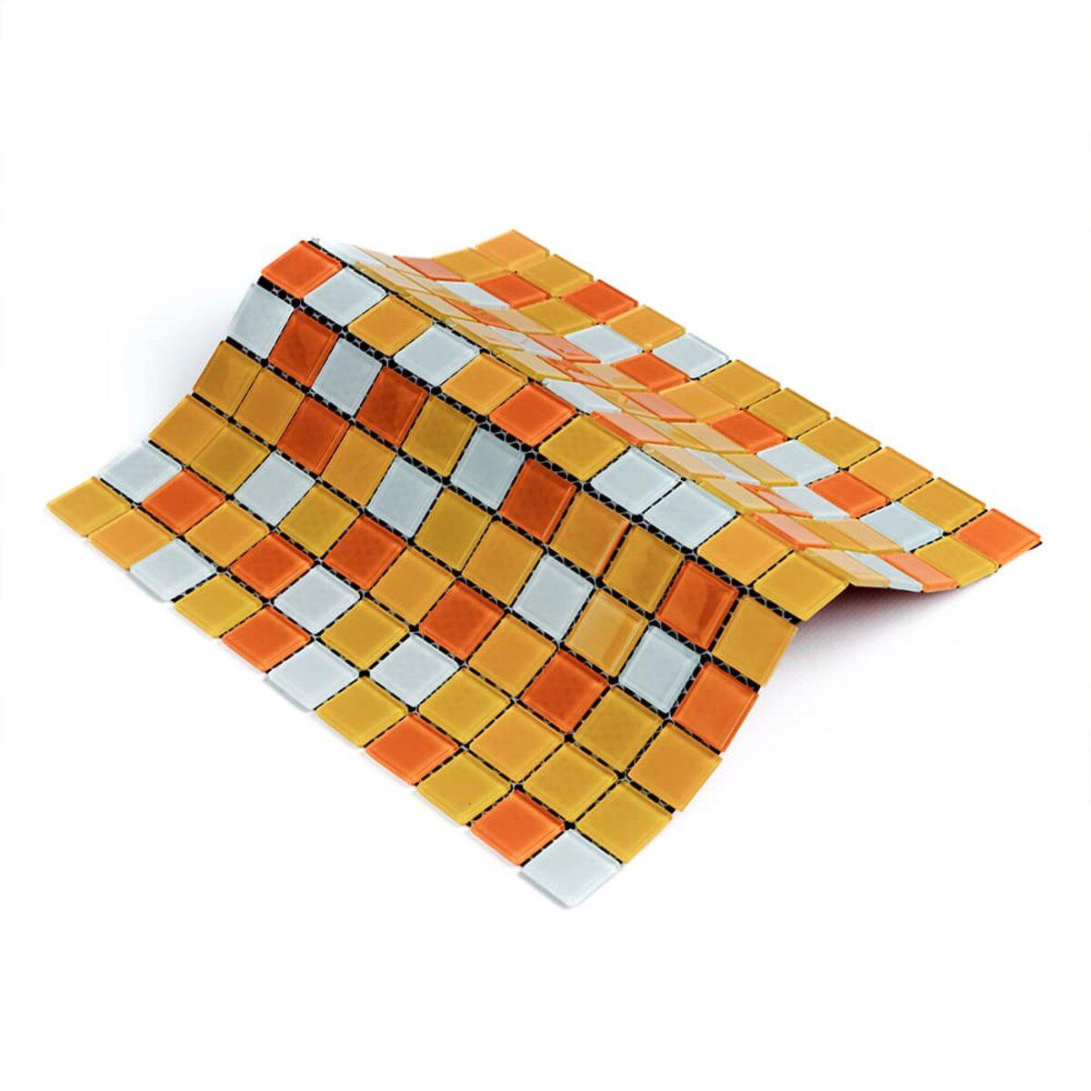 Самоклеящаяся мозаика для ванной и кухни — применение в интерьере, оранжевые акценты на стене