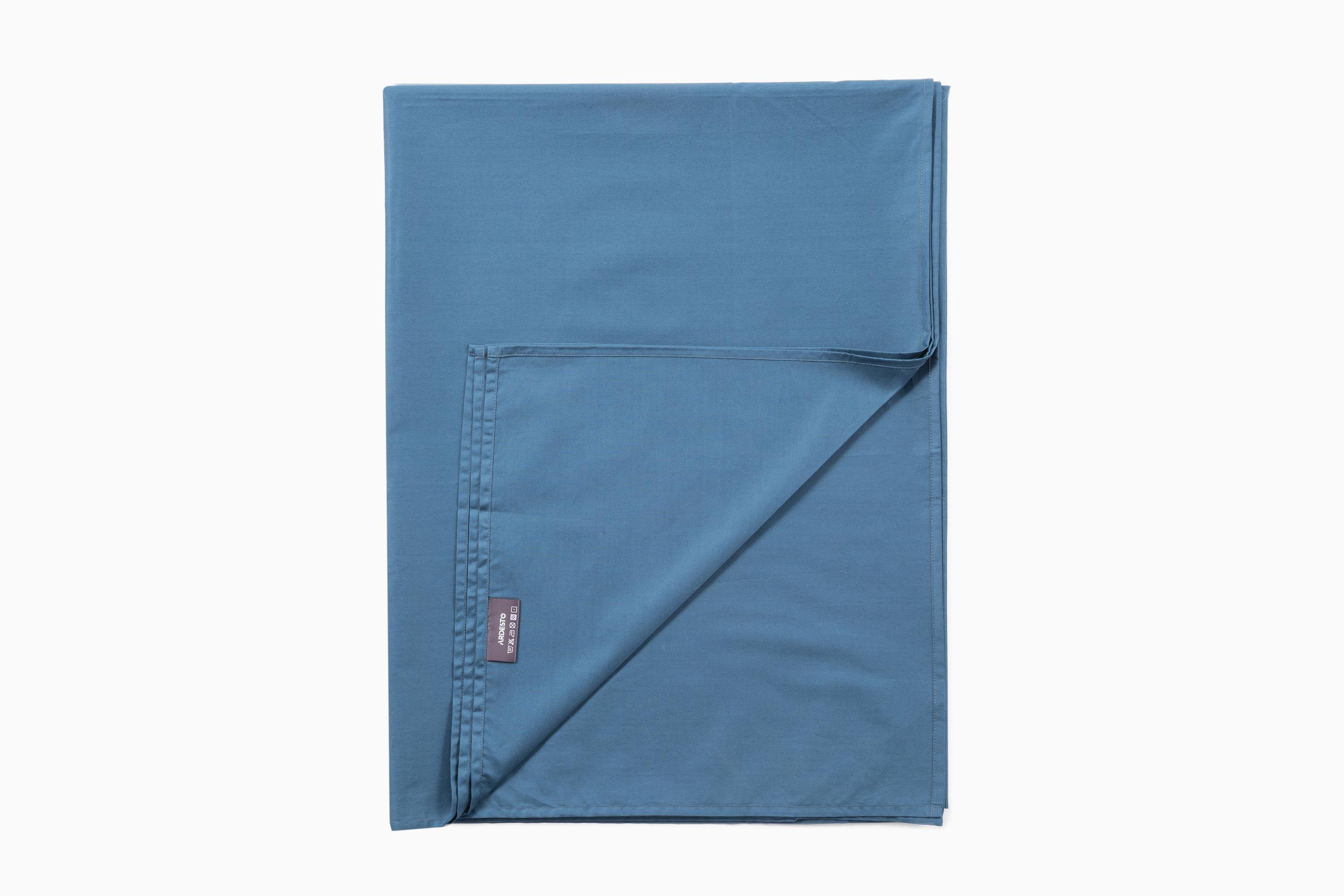 простыня 240х260 из 100% хлопка сатин в интерьере, синий океан