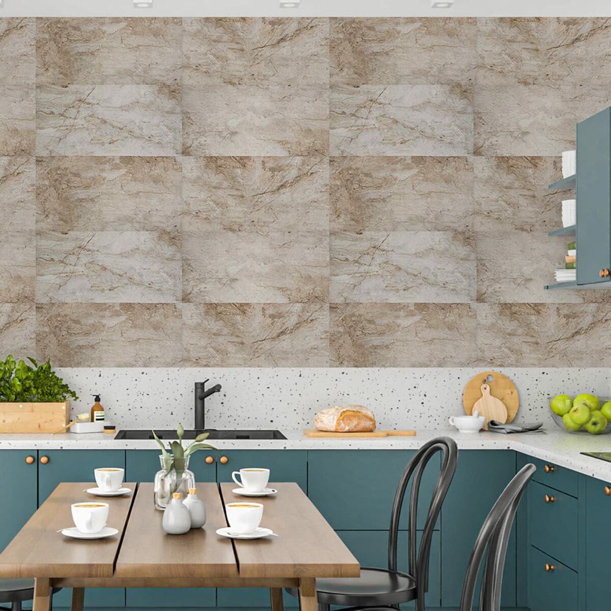 Кухонная стена, оклеенная самоклеящейся виниловой плиткой мраморный глянец 600x300 влагостойкая