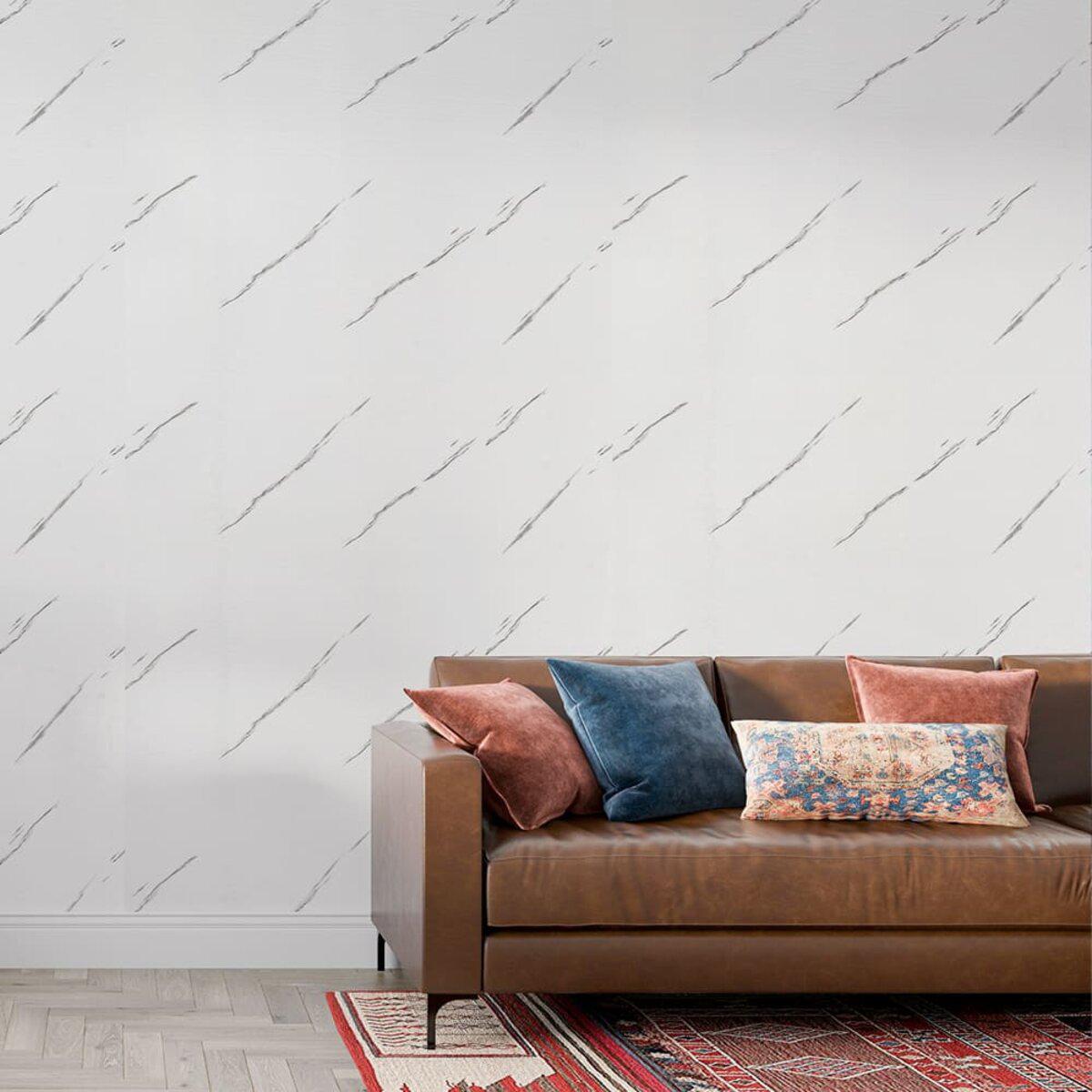 Вологостійка самоклеюча PET плитка під мармур у ванній кімнаті