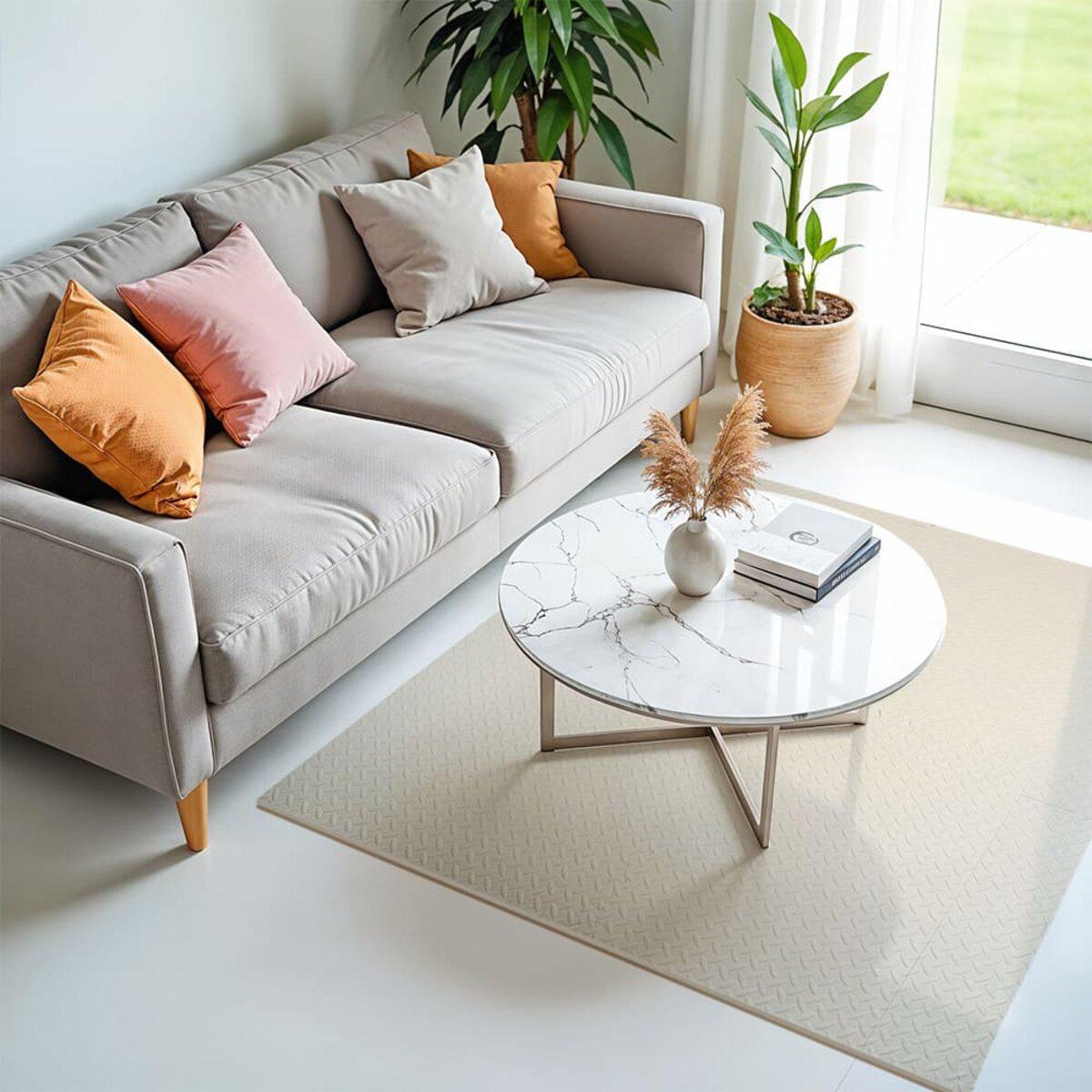 Бежево-кремова м'яка підлога-пазли EVA у вітальні, приклад укладання в інтер'єрі