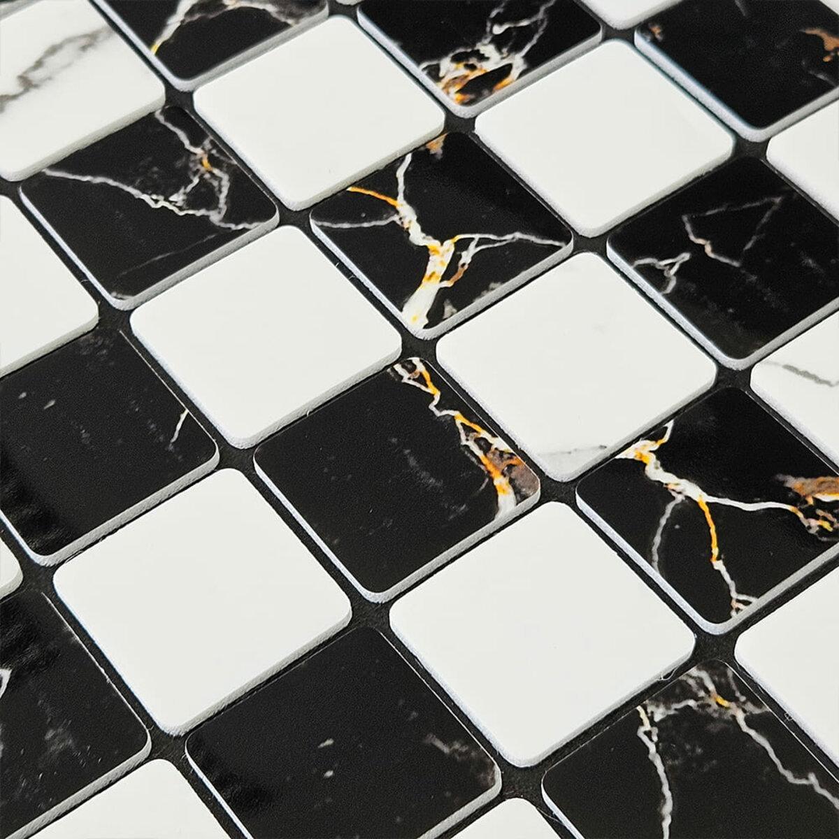 Крупный план самоклеящейся ПЭТ мозаики 300×300 мм — фактура и клей