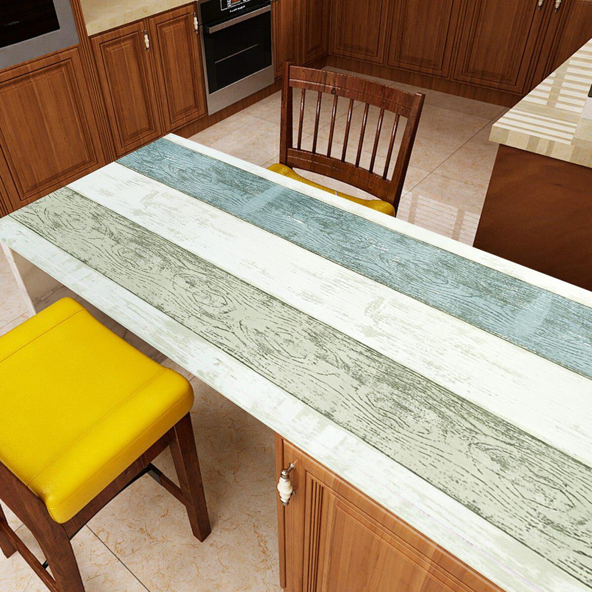 самоклеящаяся пленка под дерево для мебели 0.45х10м — пример в интерьере на столешнице