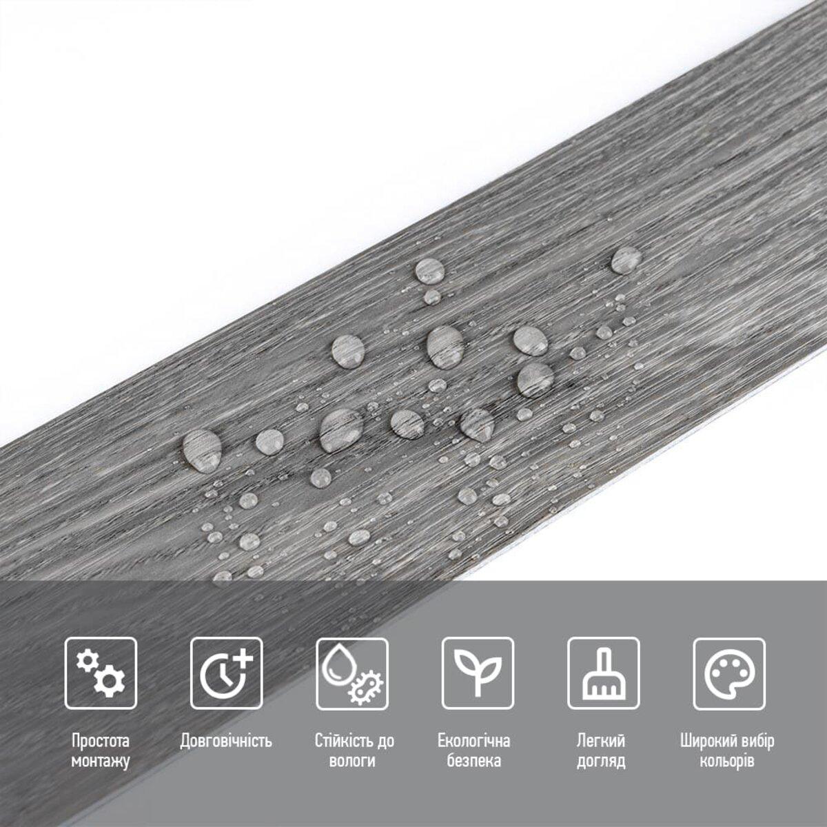 виниловый плинтус имитация дерева, матовая фактура с каплями воды — устойчивость к влаге