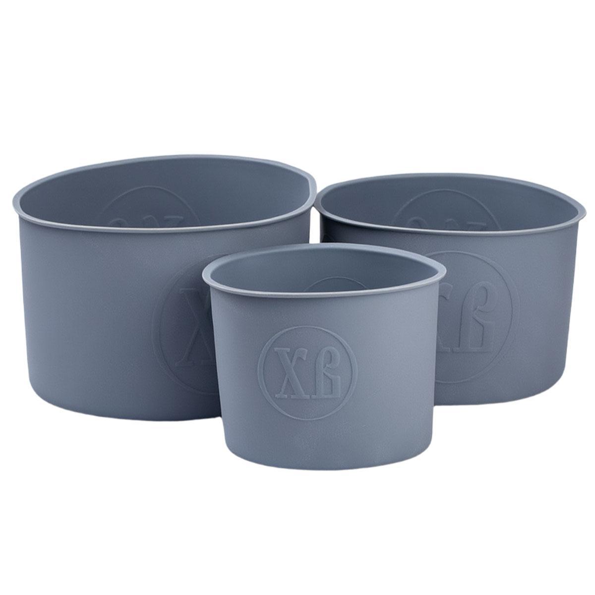 набір із трьох сірих силіконових форм для випікання пасок різного розміру