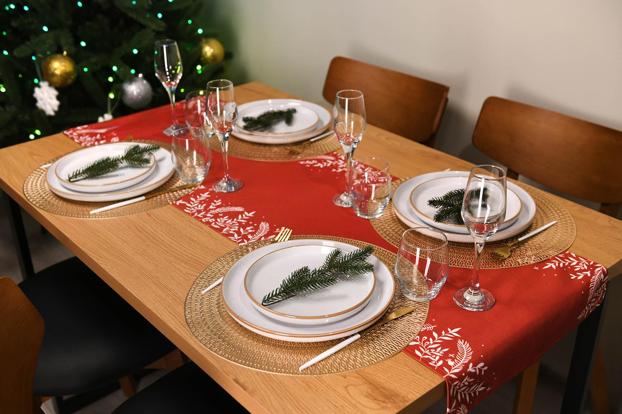 Текстильная дорожка для сервировки праздничного стола, красный раннер 40×140 см