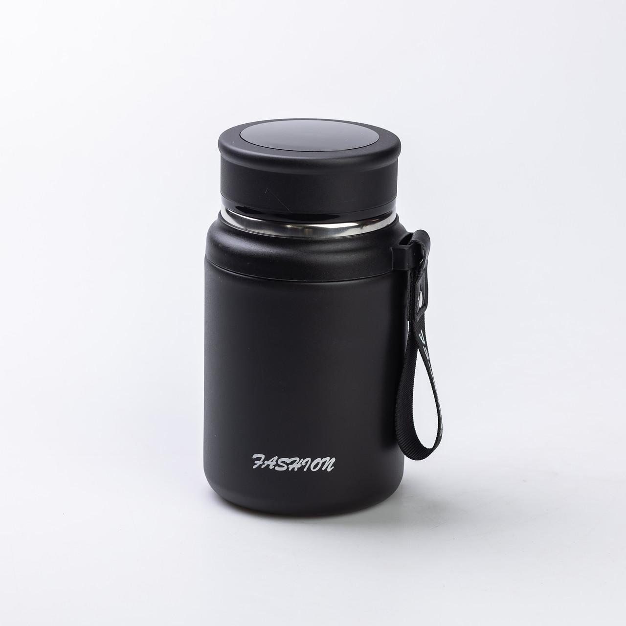 вакуумный термос 700 мл с ремешком, черный — портативный термос для активного отдыха