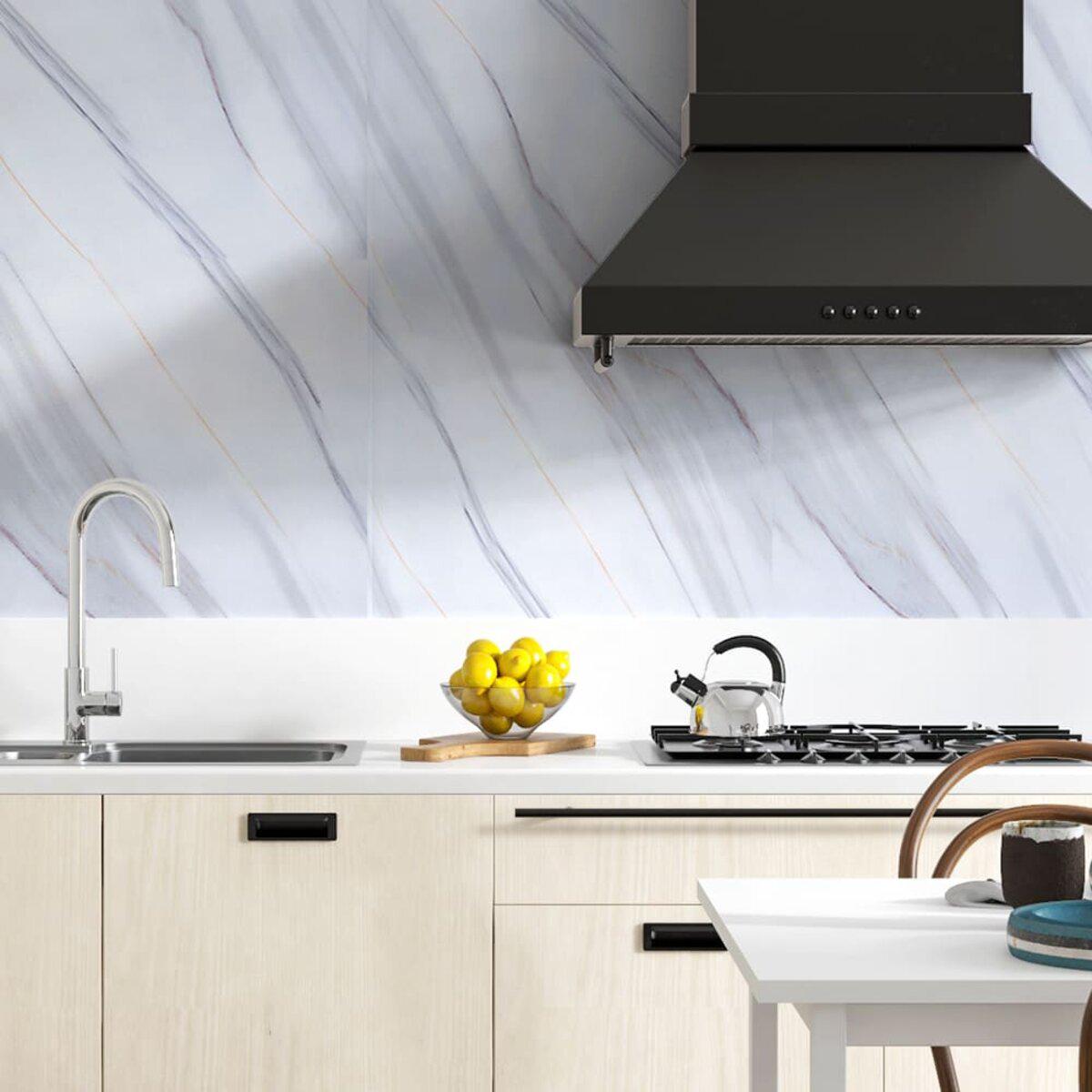 Самоклеящаяся ПВХ пленка мрамор белая на кухонной стене — самоклеящаяся ПВХ пленка для ремонта