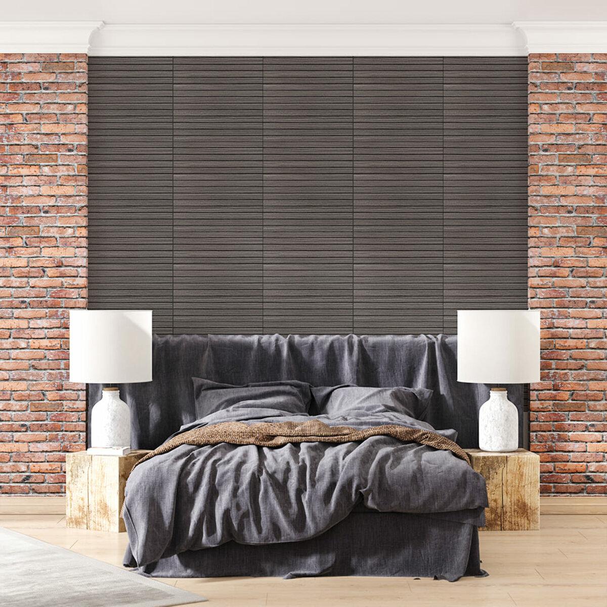 Виниловые самоклеящиеся 3D рейки в интерьере металлический пепел 600x600