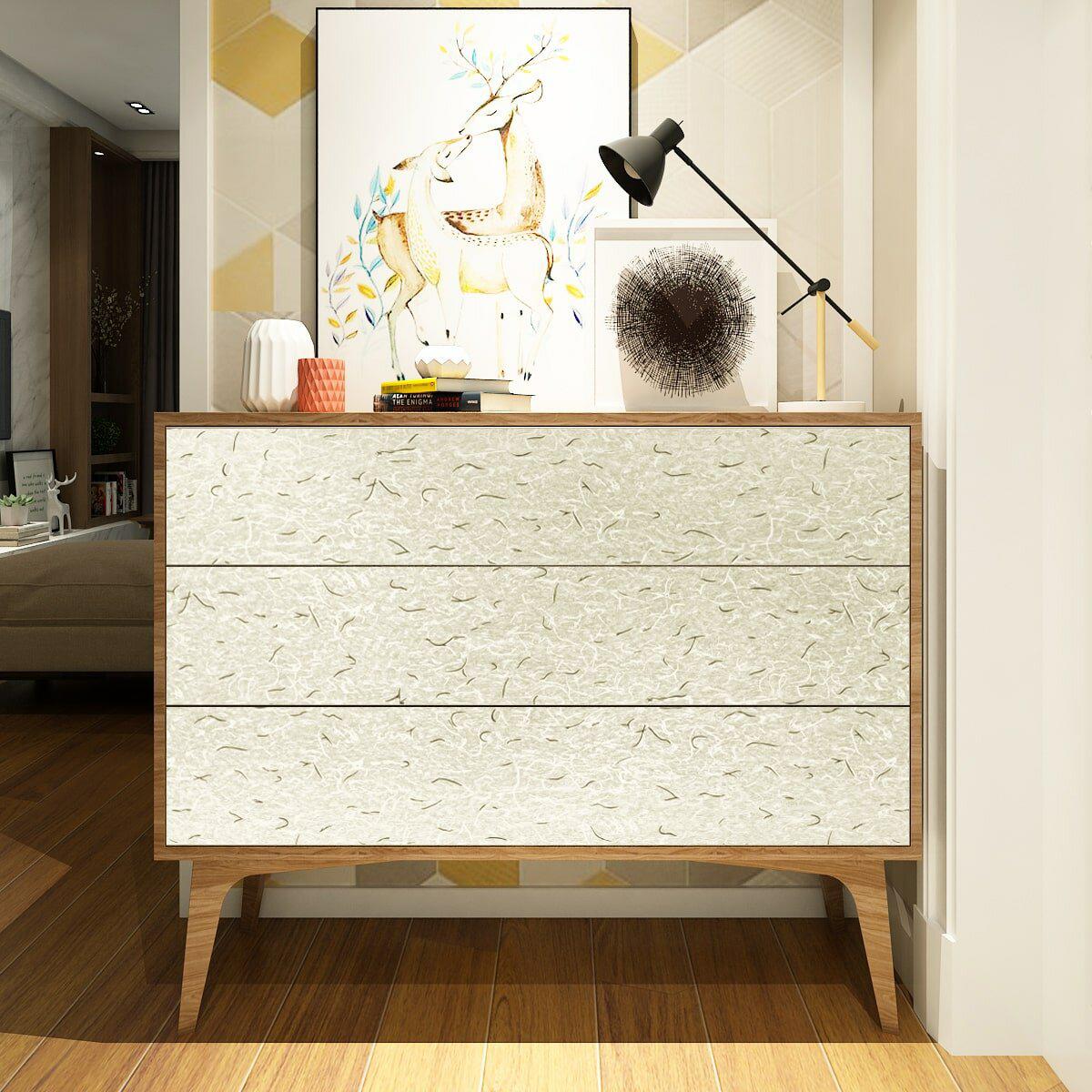 Ванильная самоклеящаяся пленка на фасадах комода — пленка для реставрации мебели