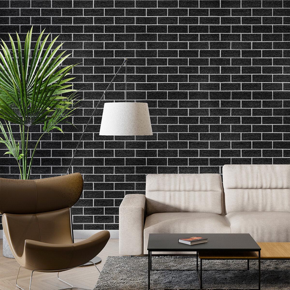 Интерьер с чёрными самоклеящимися 3D панелями под кирпич 700х700 мм — реалистичный декоративный фасад стены