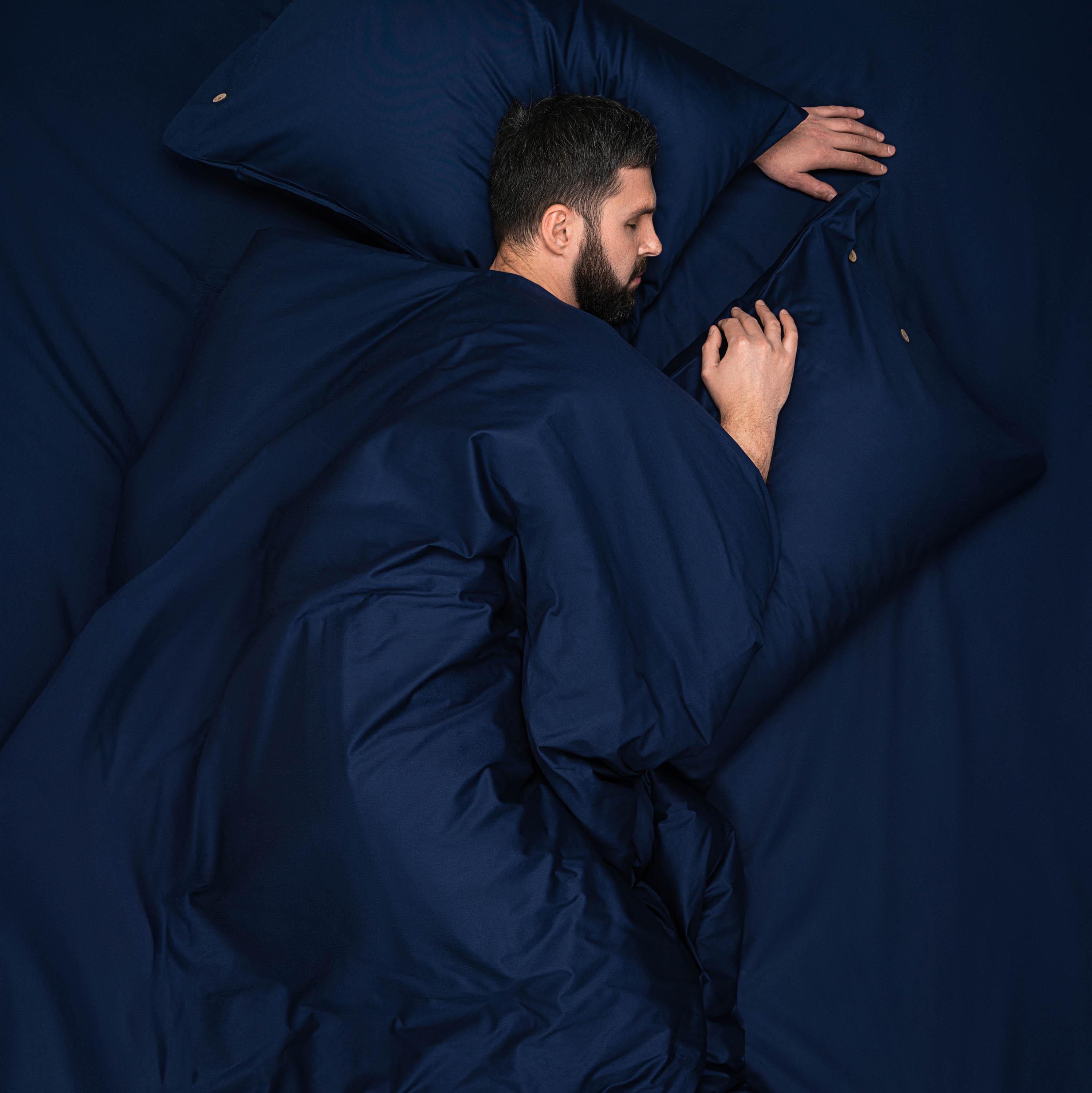 сатиновая простыня 180х240 синяя, мягкий хлопок, постельная простыня евро