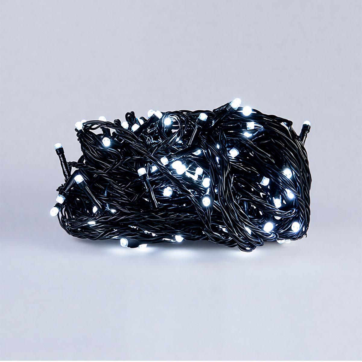 белая LED гирлянда 220 диодов чёрный провод крупный план, гирлянда нить 22 м белая