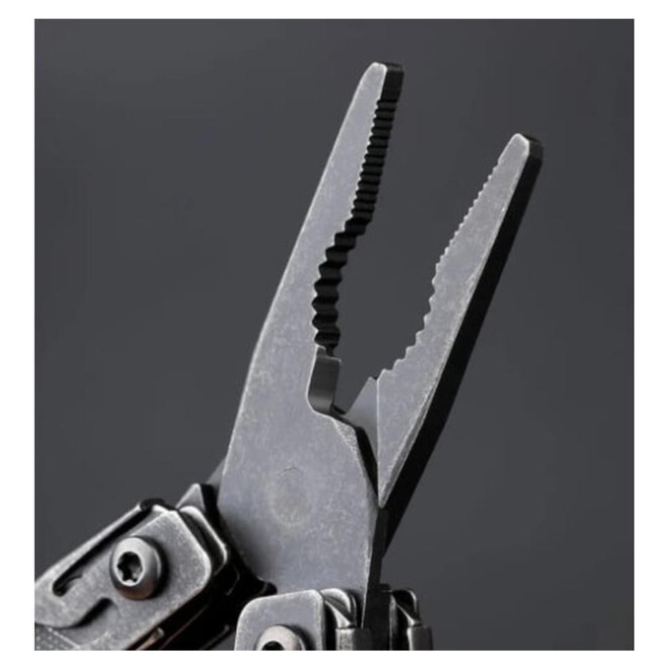 мультитул с плоскогубцами и пила — крупный план рабочей части NexTool Flagship Pro