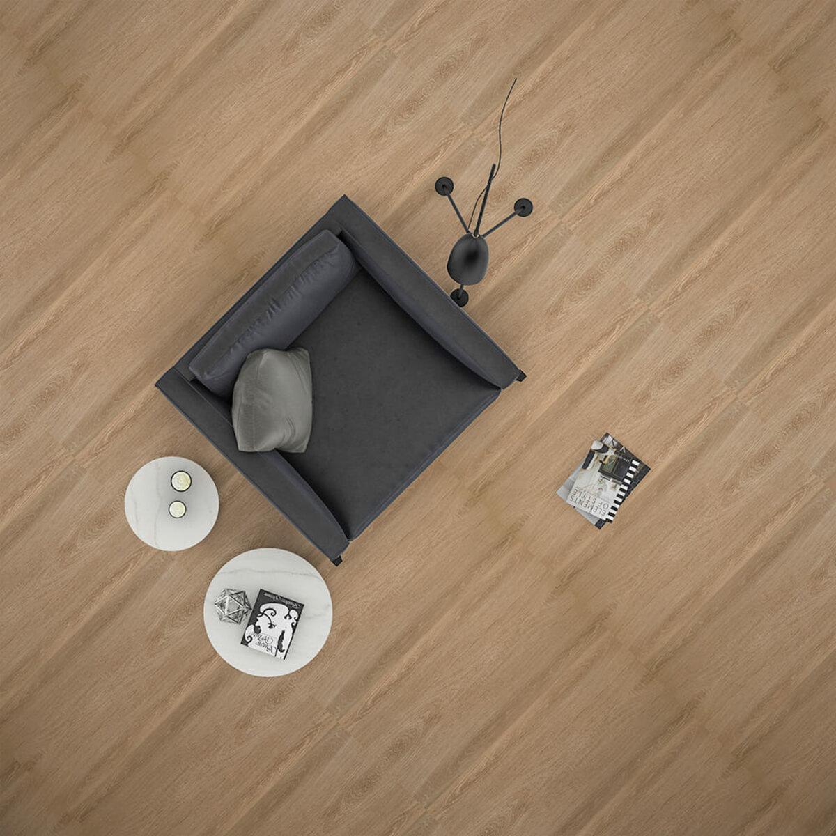 Крупный план виниловой плитки 1,5 мм Дуб молочный — водоотталкивающая самоклеящаяся плитка