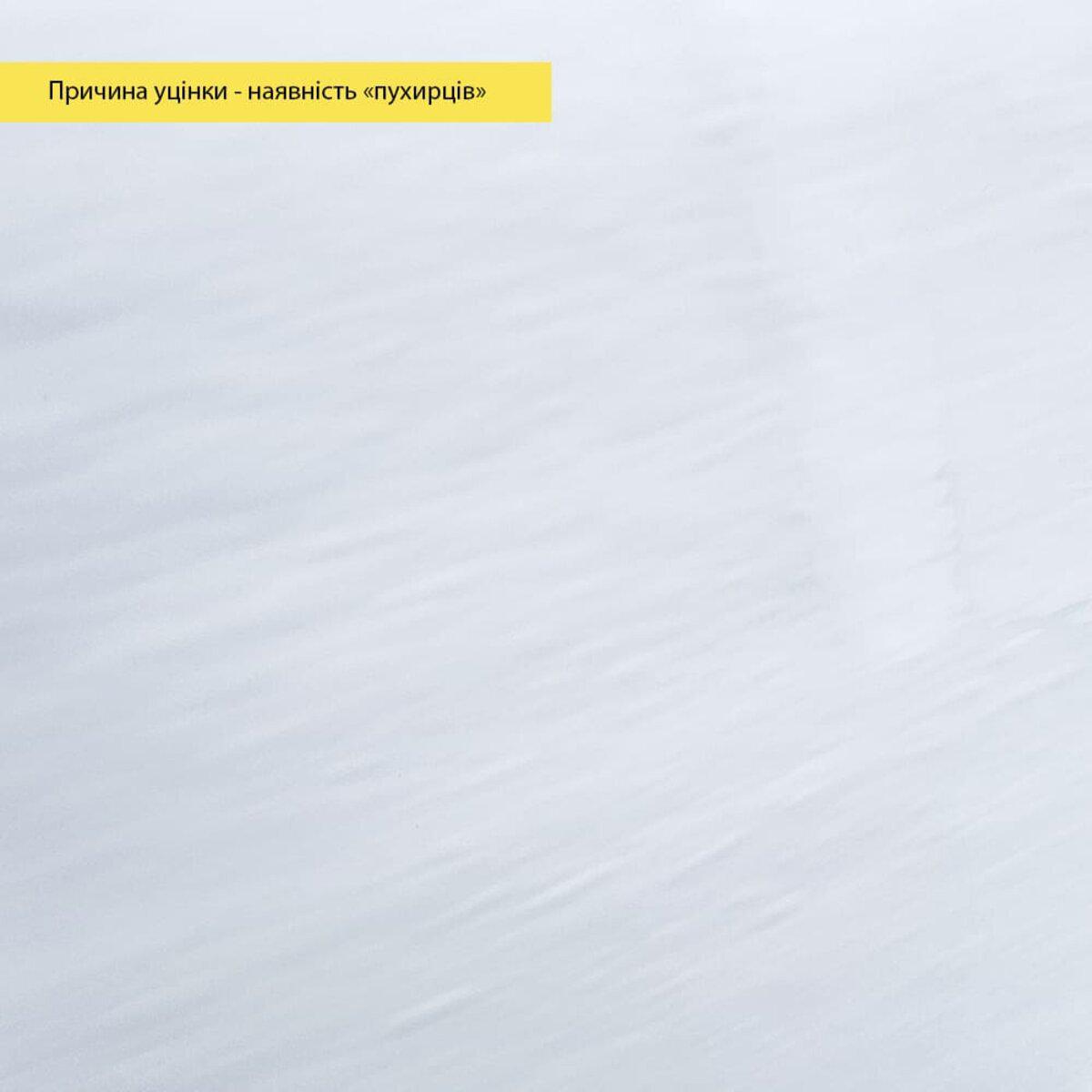 Біла глянцева самоклеюча вінілова плитка в рулоні з уцінкою через пухирці