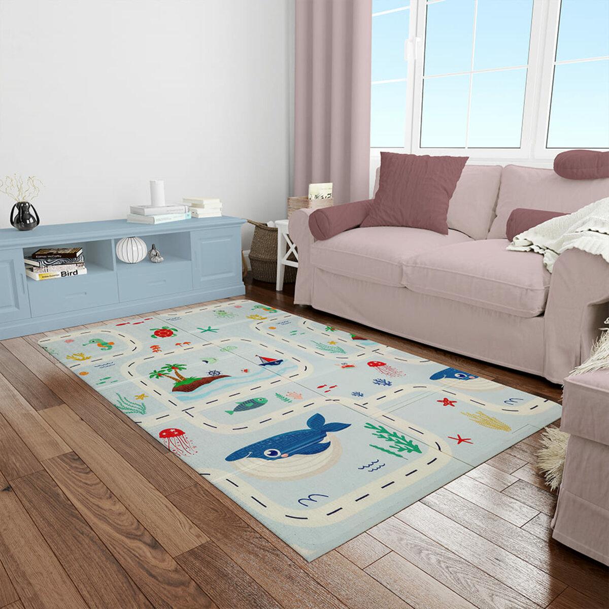 Складаний дитячий килимок з ростоміром у дитячій кімнаті