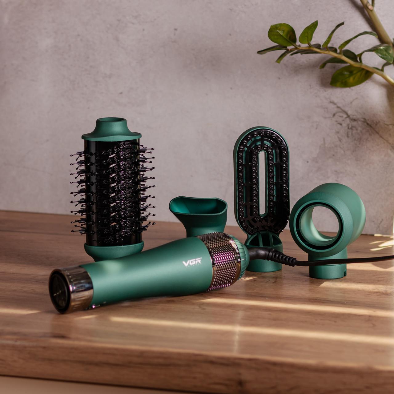 мультистайлер 4в1 для объёма на деревянном столе, фен-щетка для укладки волос