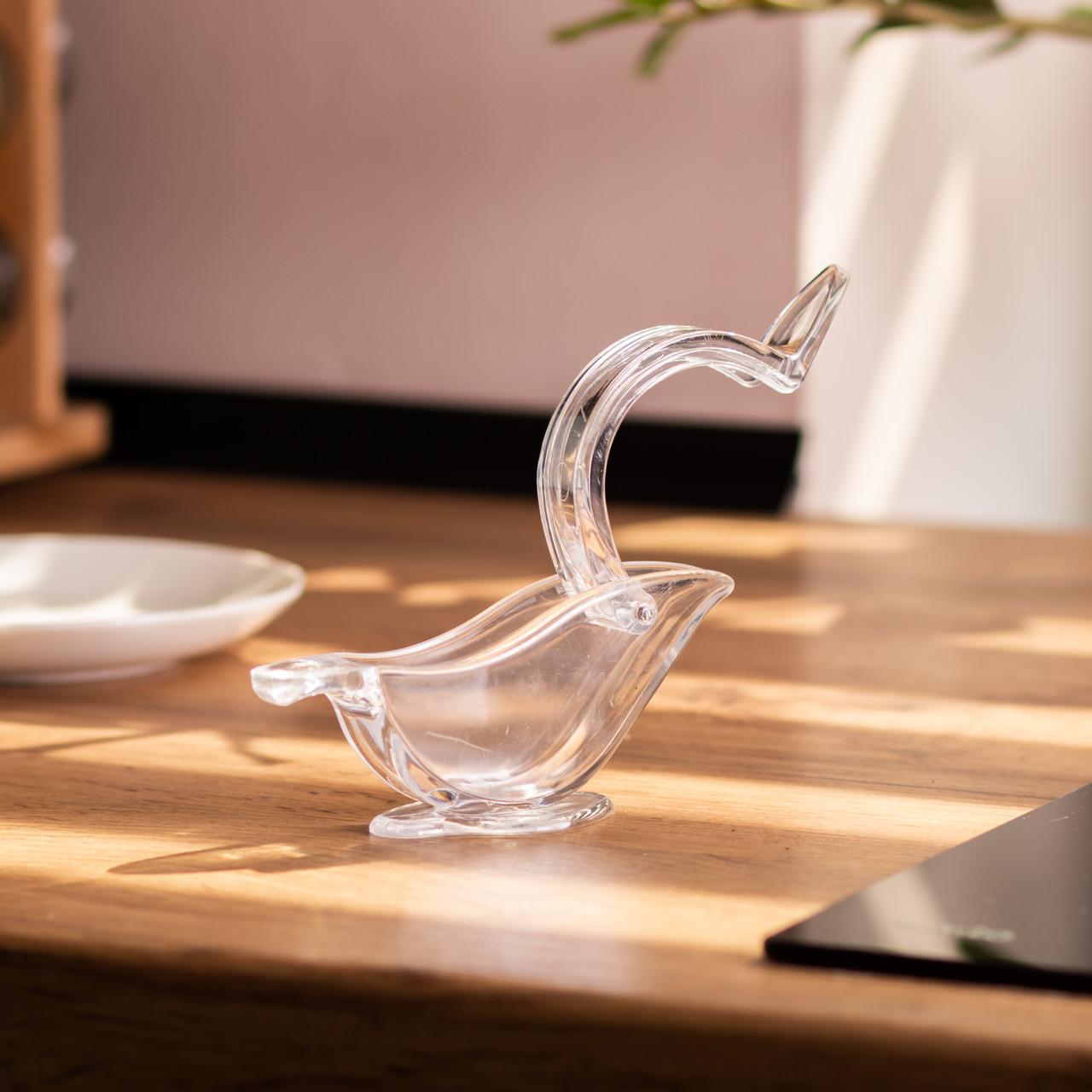 компактная соковыжималка для апельсинов акрил в интерьере