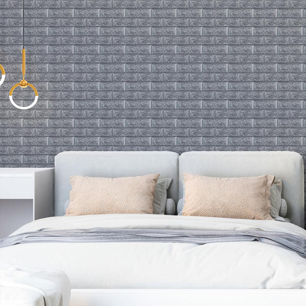Интерьерная отделка спальни рулонной 3D панели под кирпич серебристый кирпич