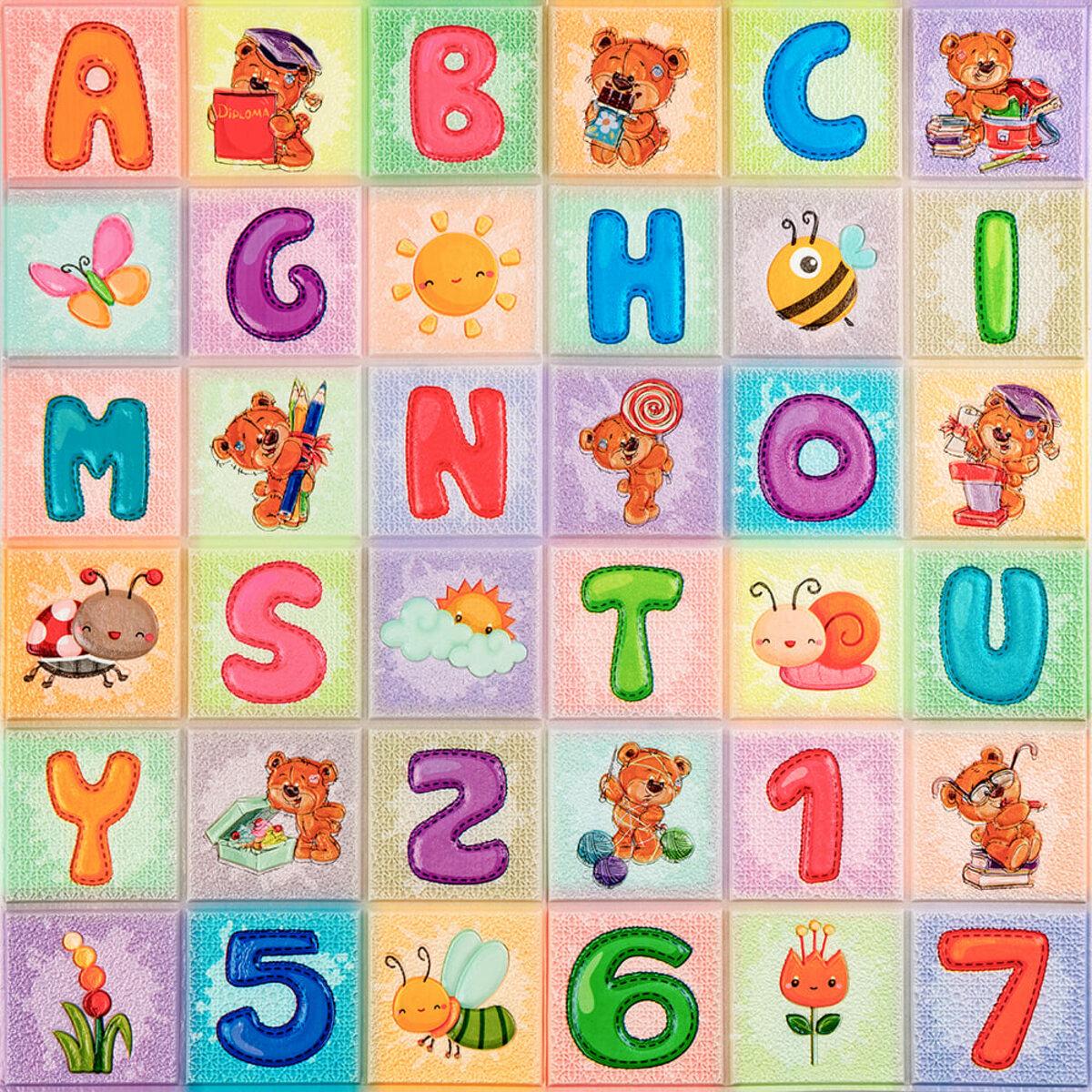 Крупный план самоклеящихся 3D панелей Алфавит - декоративный принт, пористый полипропилен, клеевой слой